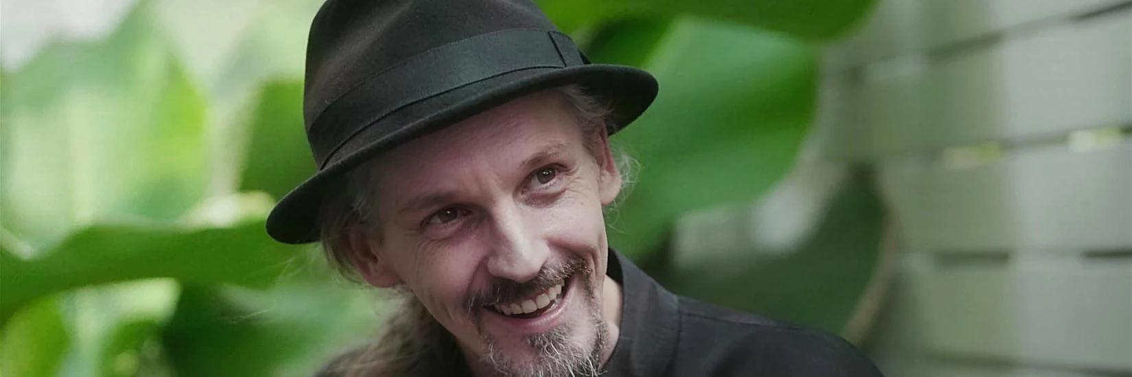 Kratom a mózg: co pokazał eksperyment Hamiltona Morrisa